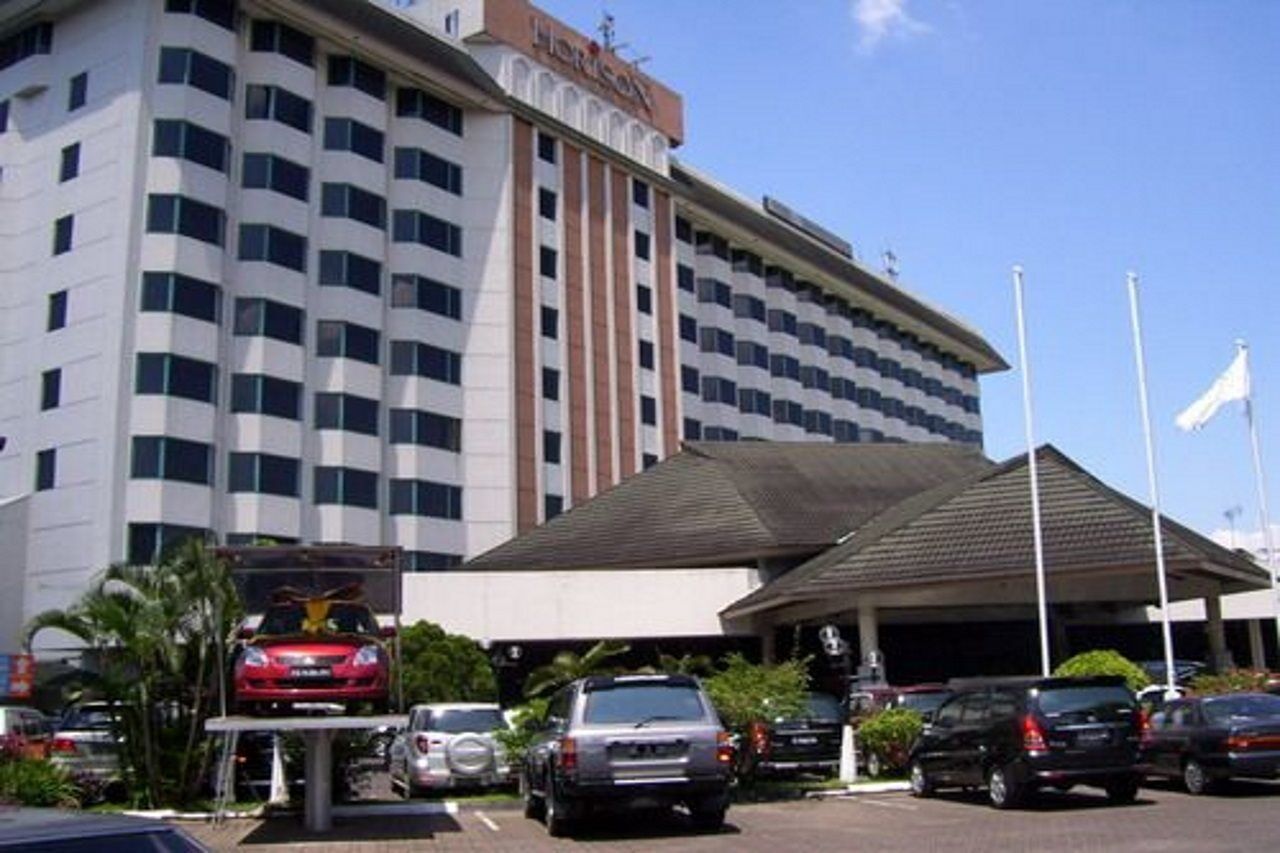 Hotel Horison Ultima Bandung Exterior foto